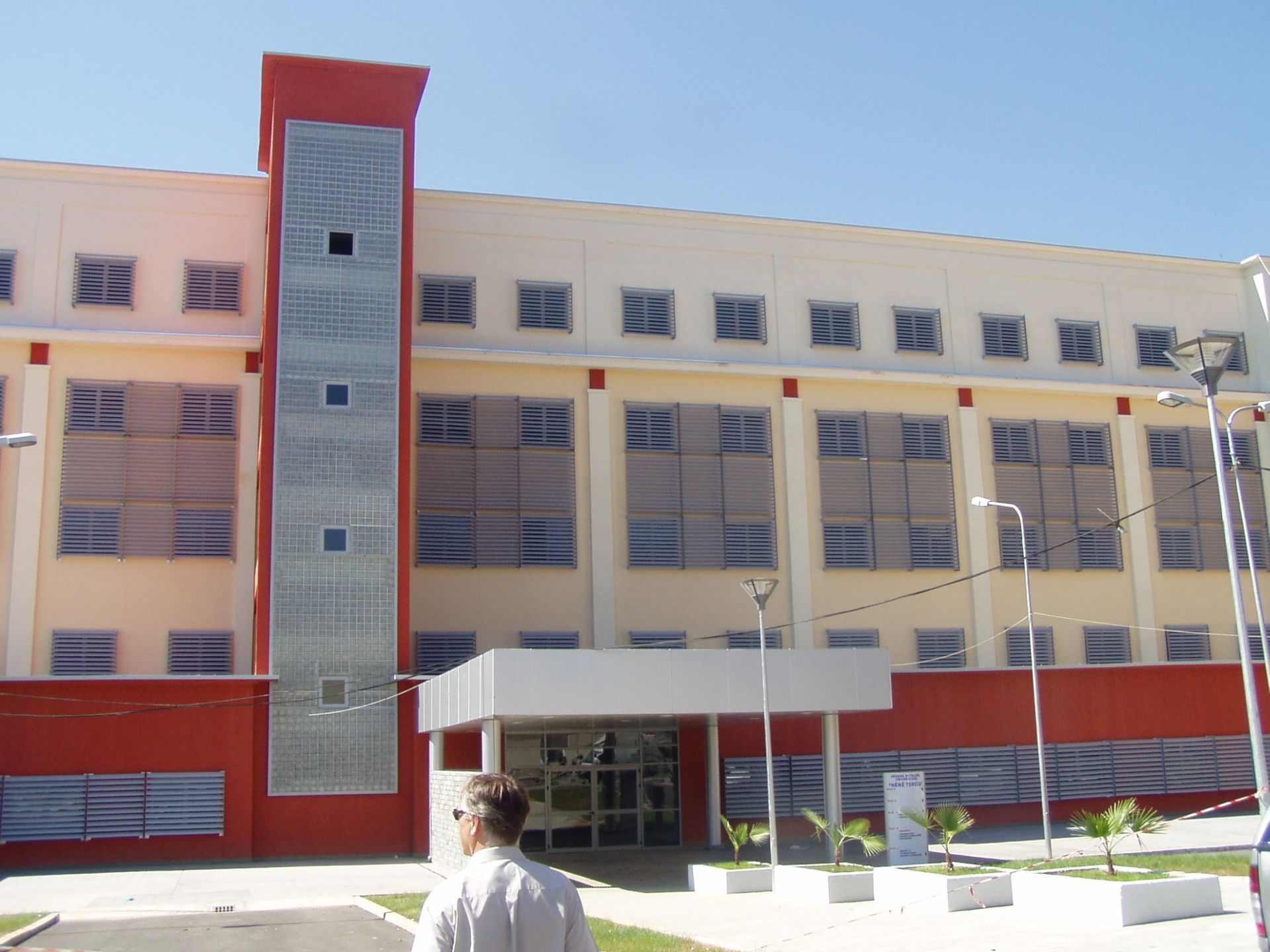 Universitätskrankenhaus Tirana/Albanien, 1.BA